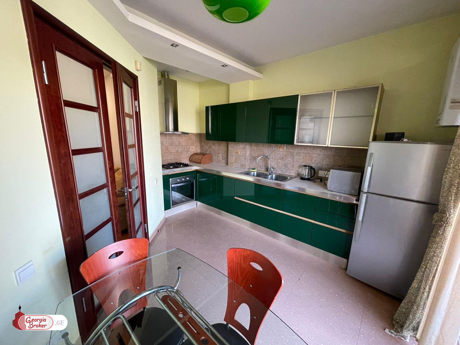 nearly repaired 3-room apartment for sale